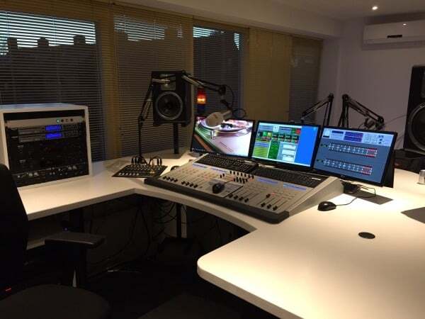 Pro FM broadcast -Rick-FM-New-studio-on-new-location.